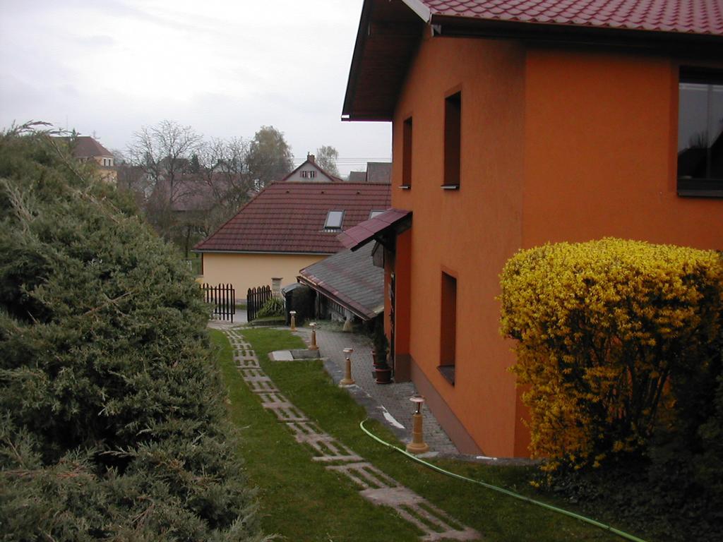 Penzion U Slunce Яромерж Экстерьер фото